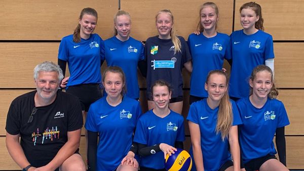 Volleyballerinnen aus Zepernick feiern tollen Erfolg in  Klagenfurt